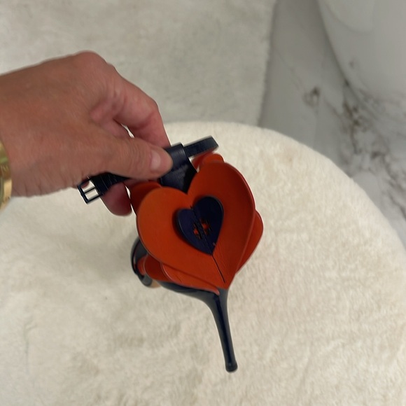 Tory Burch sandals - Picture 3 of 6